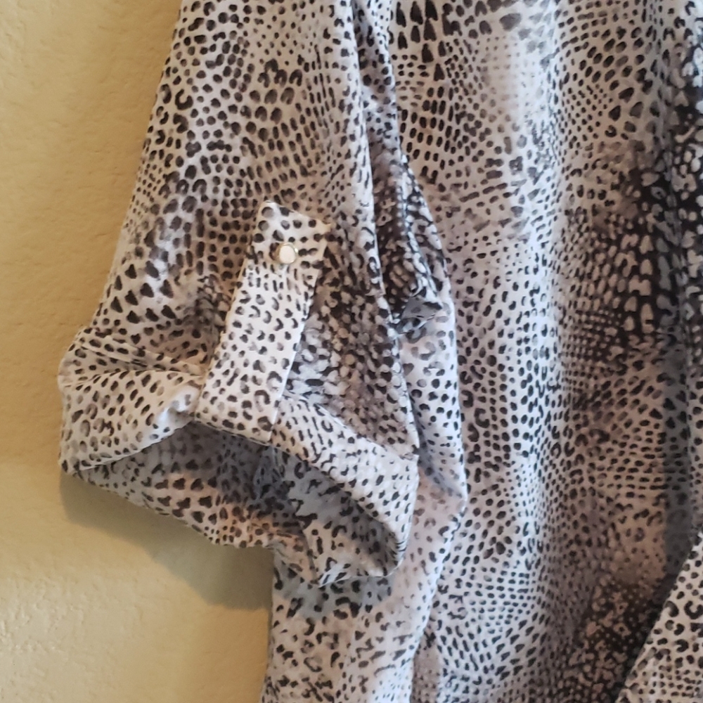 Top - Picture 3 of 6